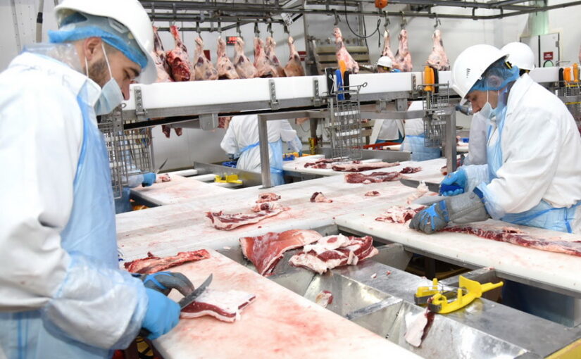 KazBeef готов возобновить экспорт мяса в Россию и Китай