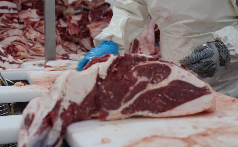 Минсельхоз ослабит требования к экспортёрам говядины